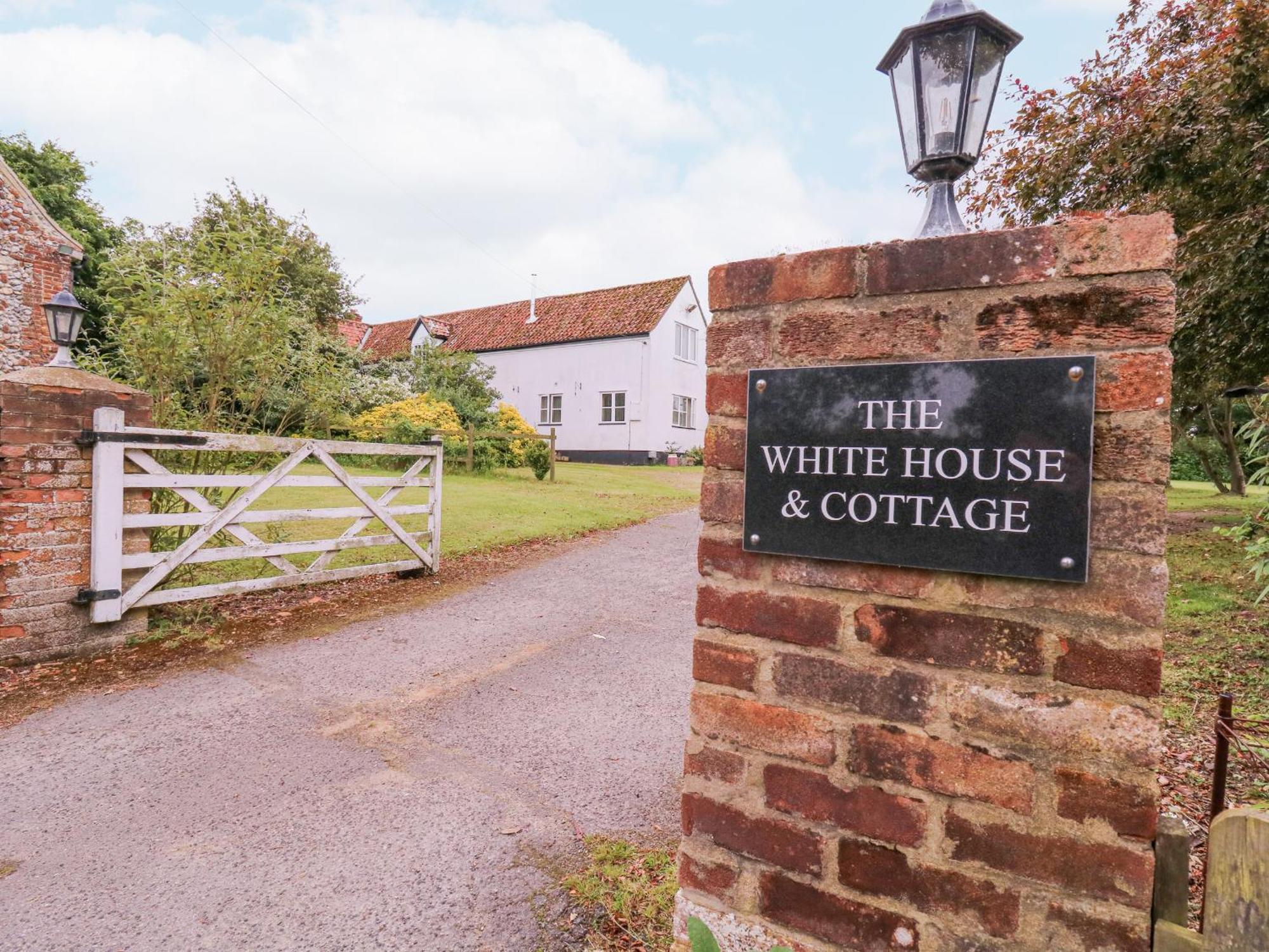 White House Cottage Fakenham Exterior photo